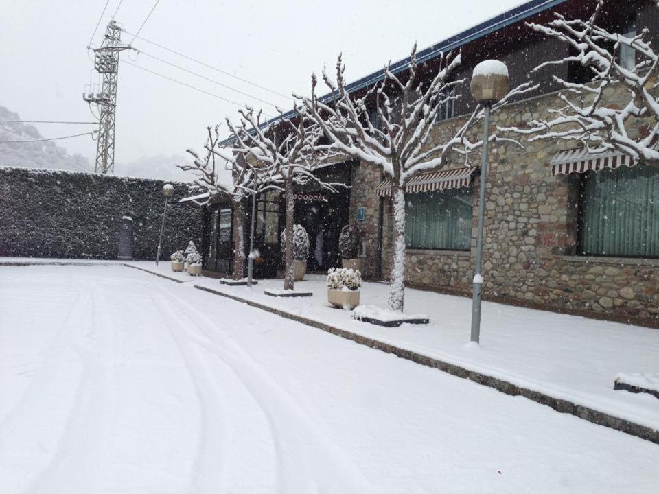 Hotel La Seu La Seu d'Urgell Exterior foto